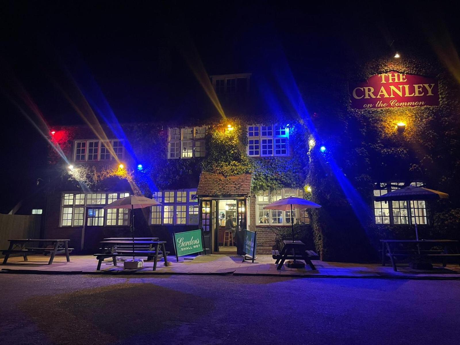 The Cranley Hotel Cranleigh Exteriér fotografie